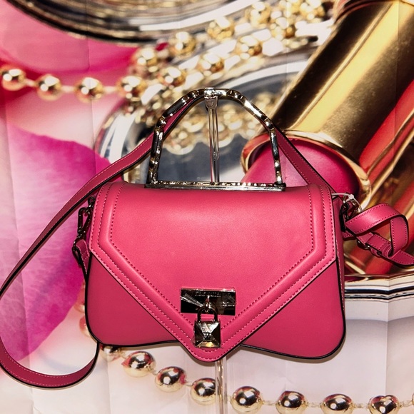 Ladies Steve Madden Shoulder Bag, NWT. - Picture 2 of 11